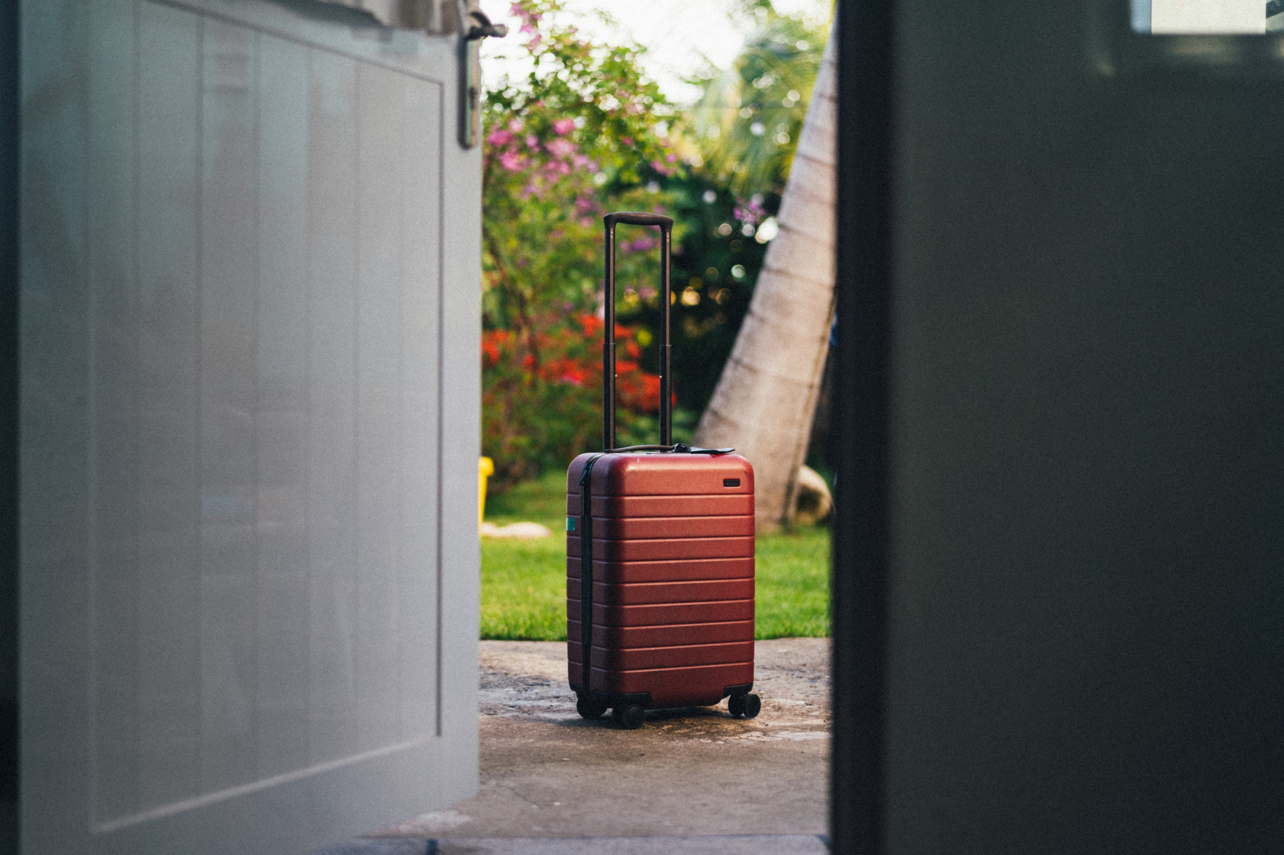 The Ultimate Guide to Choosing the Perfect Suitcase for Your Trip