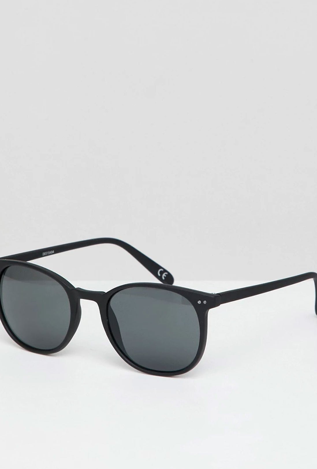 (Product 15) Sample - Clothes And Accessories For Sale Main image