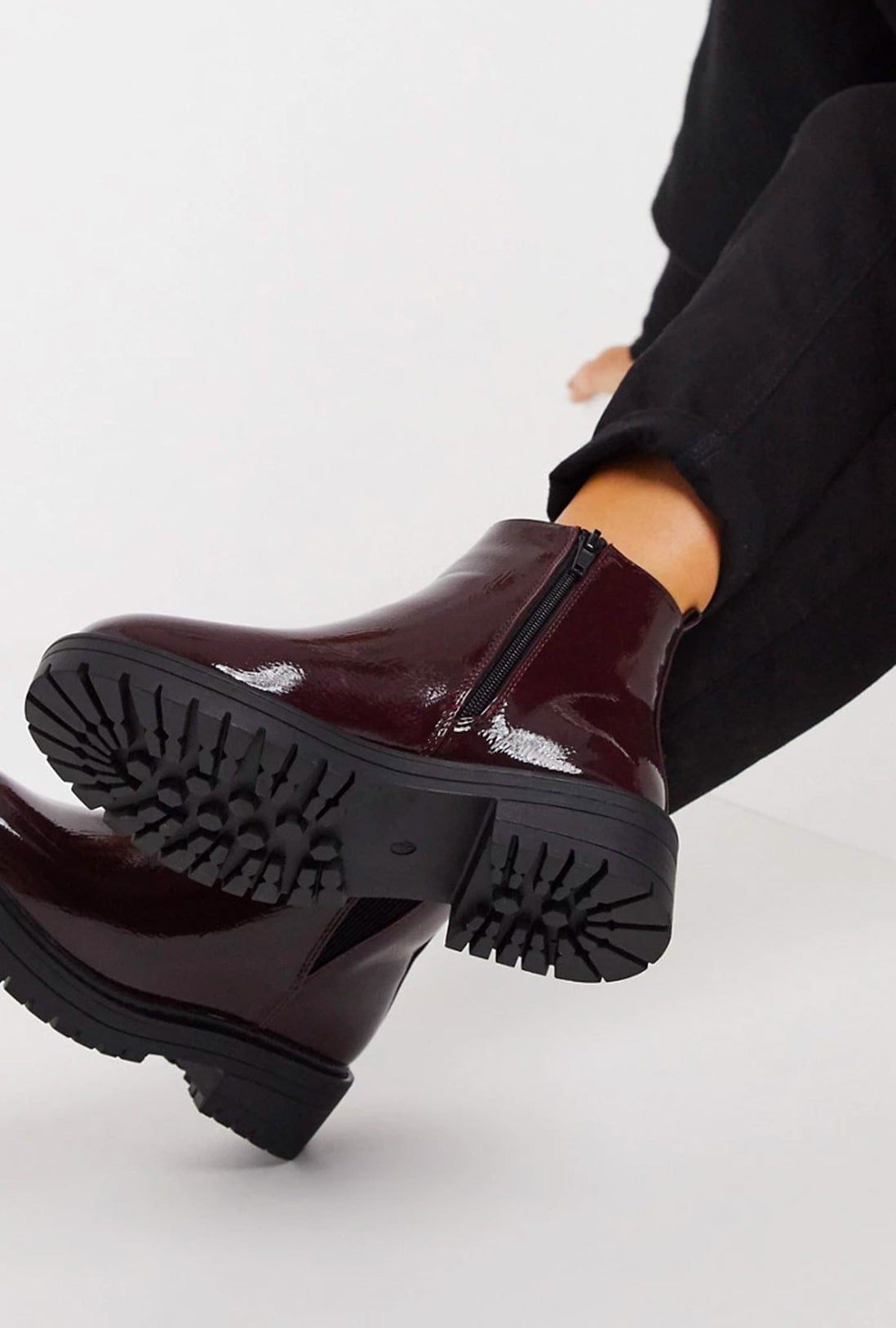 (Product 9) Sample - Clothes And Accessories For Sale Secondary image