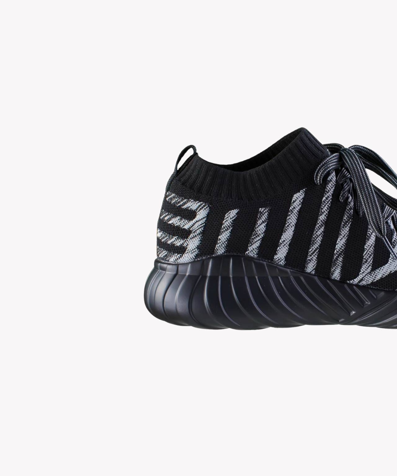 StrideFlex Knit Black Trainers