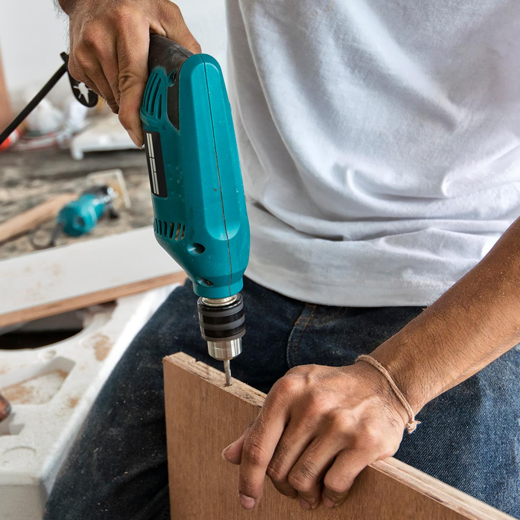 Makita DBN610ZJ 18V LXT Cordless Brushless 16Ga Angled Finish Nailer With Makpac Case Secondary image