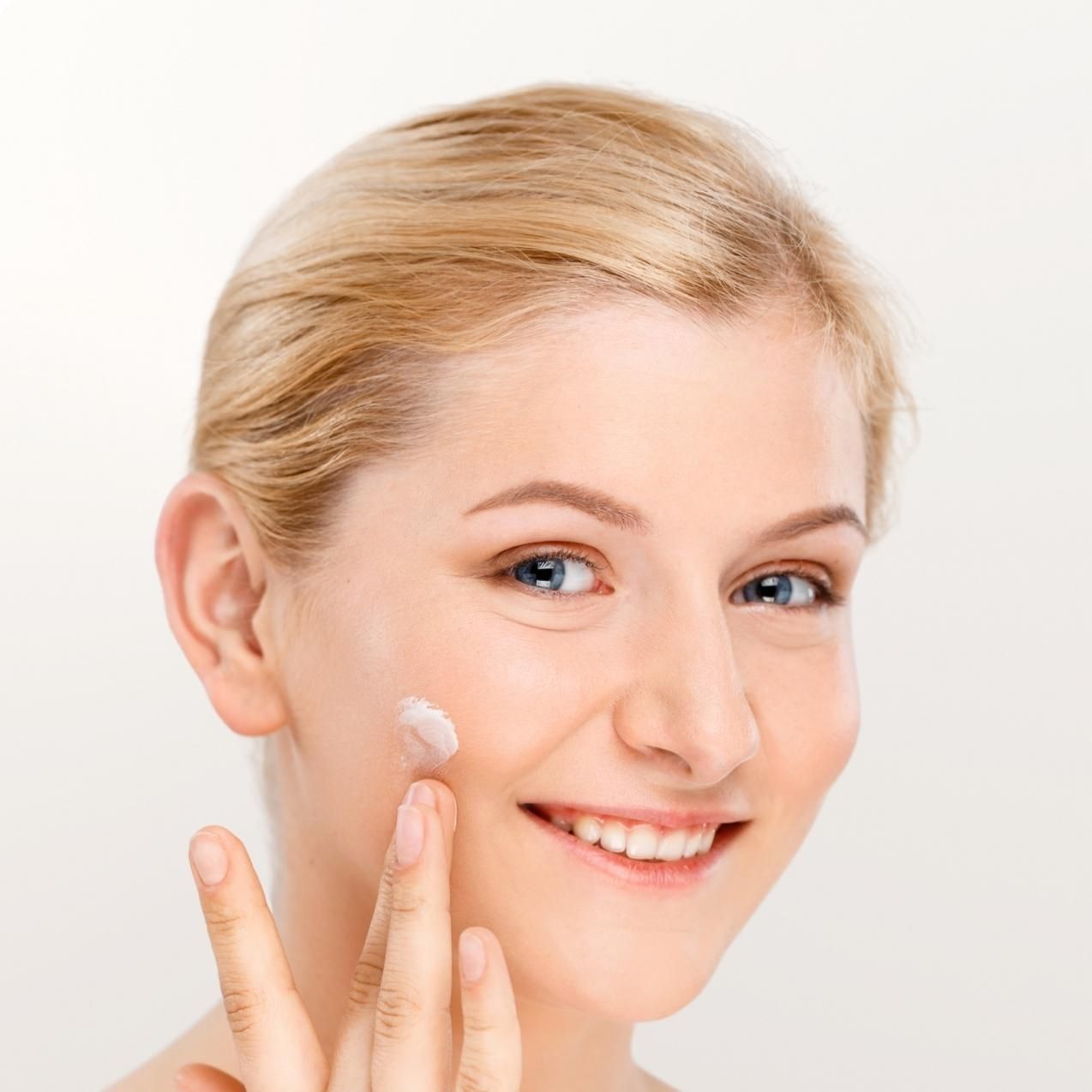 Botanical Renewal Serum Secondary image