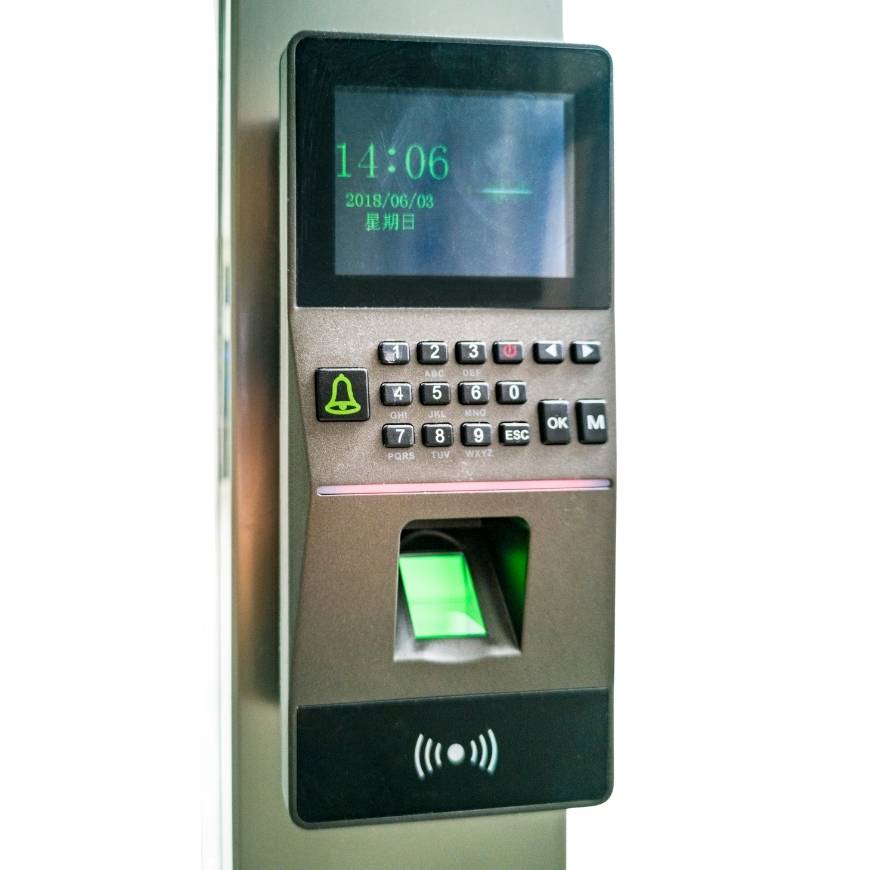 SecureTouch Smart Door Lock – Fingerprint & Keypad Editio