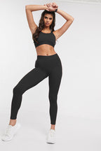 Seamless Bra & Triple-Stripe Leggings